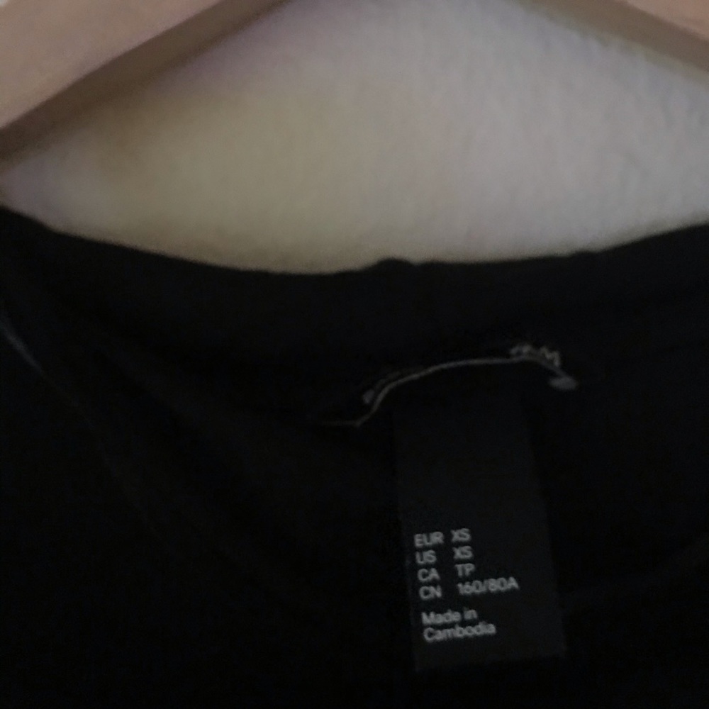 H&M Blouse - Picture 3 of 3